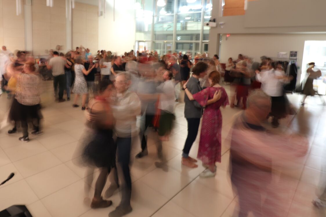 dans04.jpg