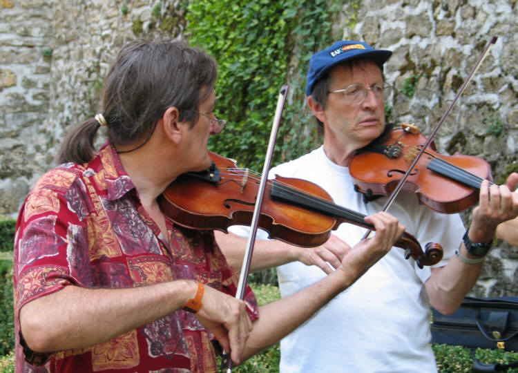 Patrick Mazelier et ? (violons)